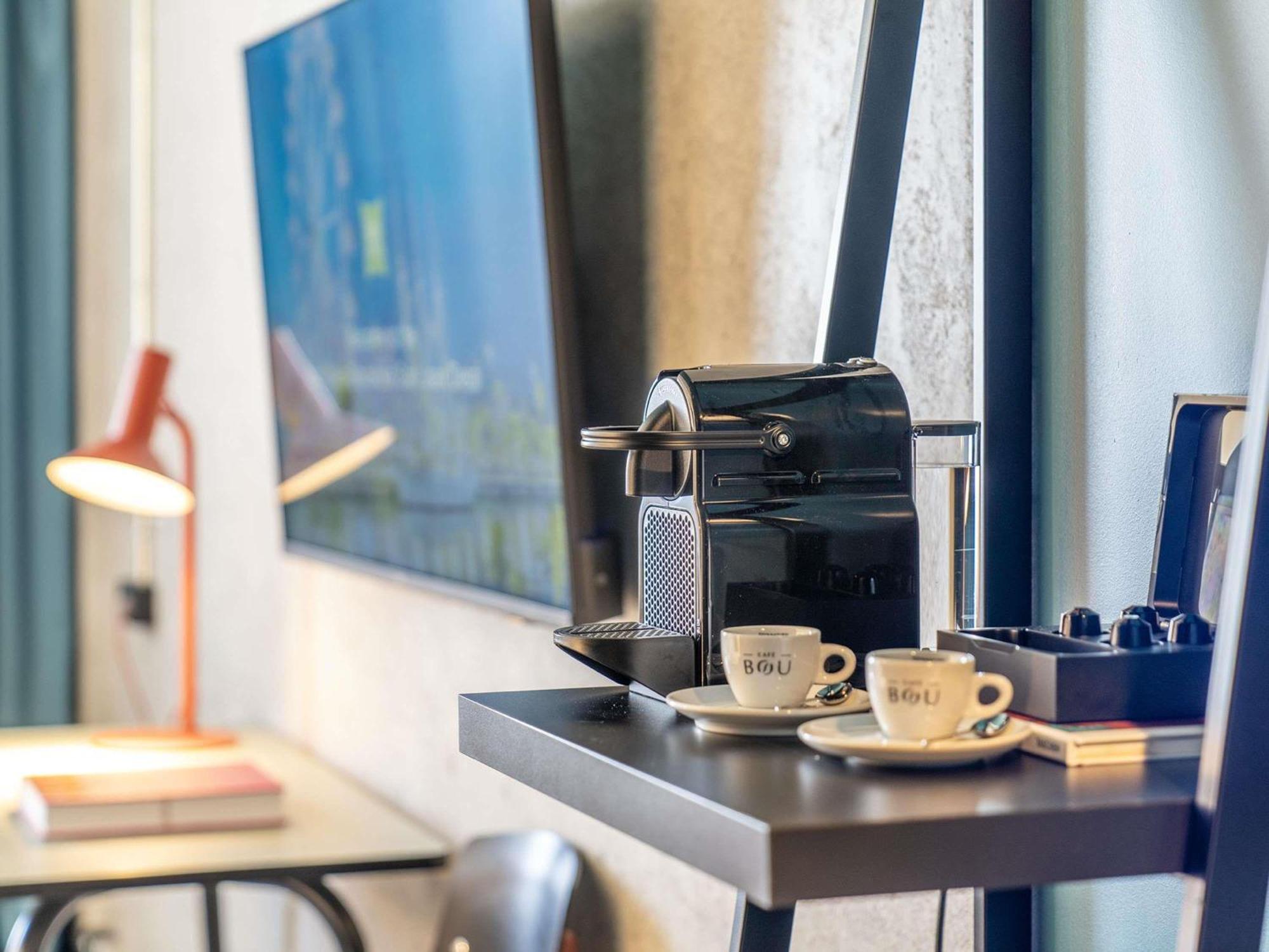 Ibis Styles Barcelona Sant Joan Despi Hotel Exterior photo